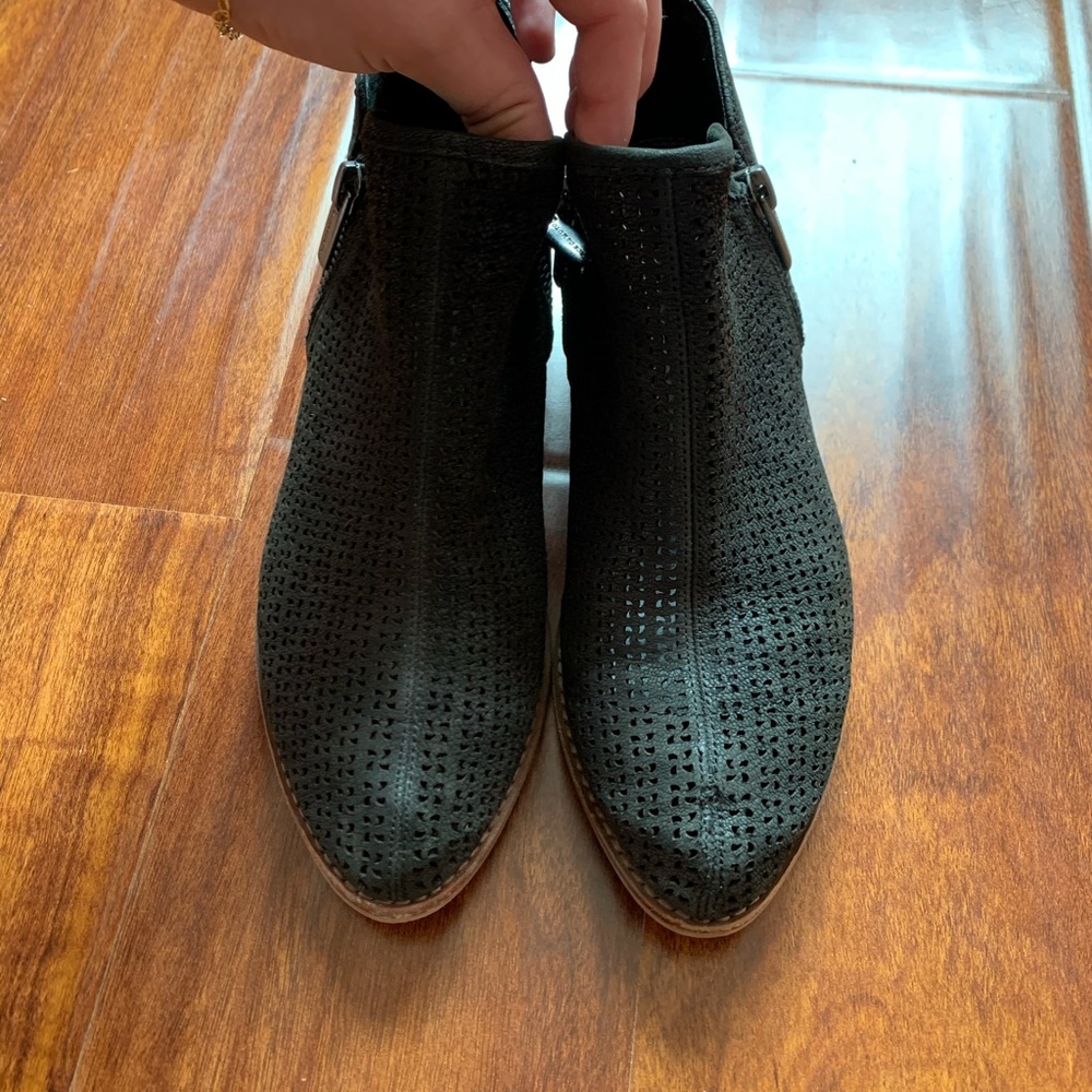 Booties - Picture 4 of 4